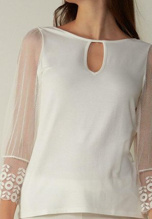 Blouse - off-white