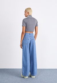 adidas Originals Straight leg jeans - light denim