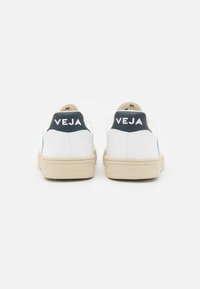 Veja V-10 - Sneakers - white/steel/nautico