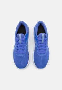 ASICS PATRIOT 13 - Chaussures de running sur route - sapphire/illuminate yellow