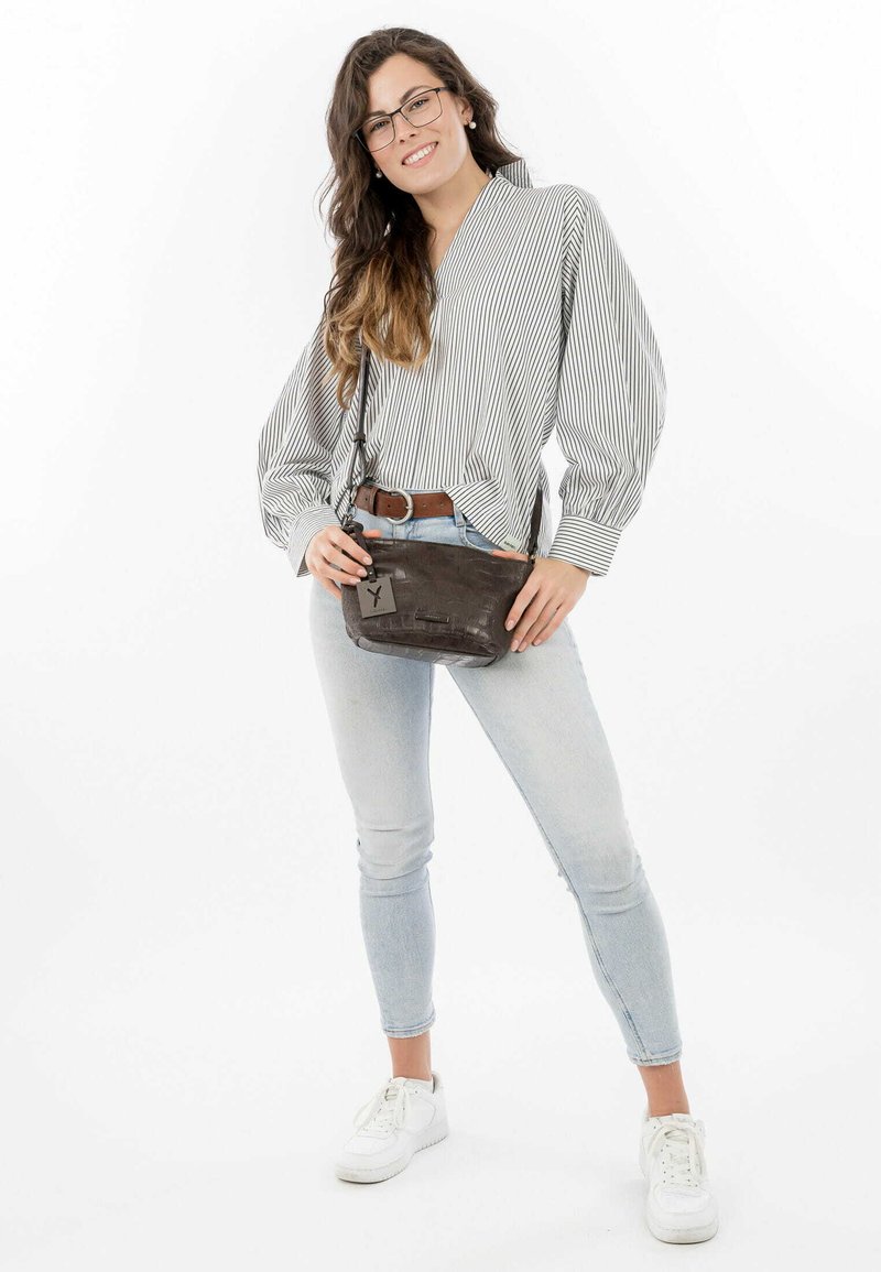 SURI FREY HADLEY - Cross body bag - brown