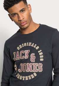 Jack & Jones JORARON TEE CREW NECK - Camisola de manga comprida - tap shoe