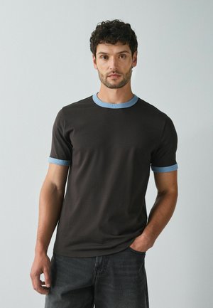 Next, REGULAR FIT - SHORT SLEEVE RINGER T-SHIRT  . - T-Shirt basic - black