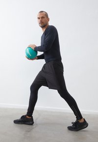 Pier One Sport Σορτς - black