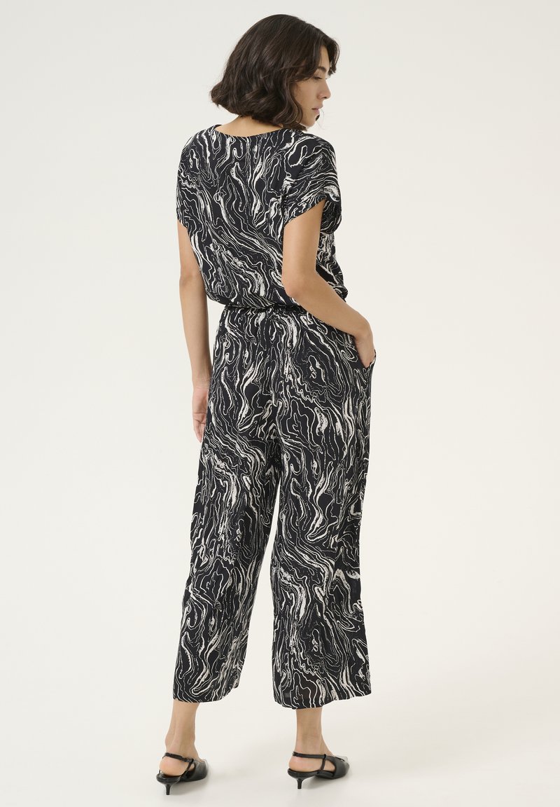 Kaffe KAMIRA Tuta jumpsuit black chalk graphic print/nero