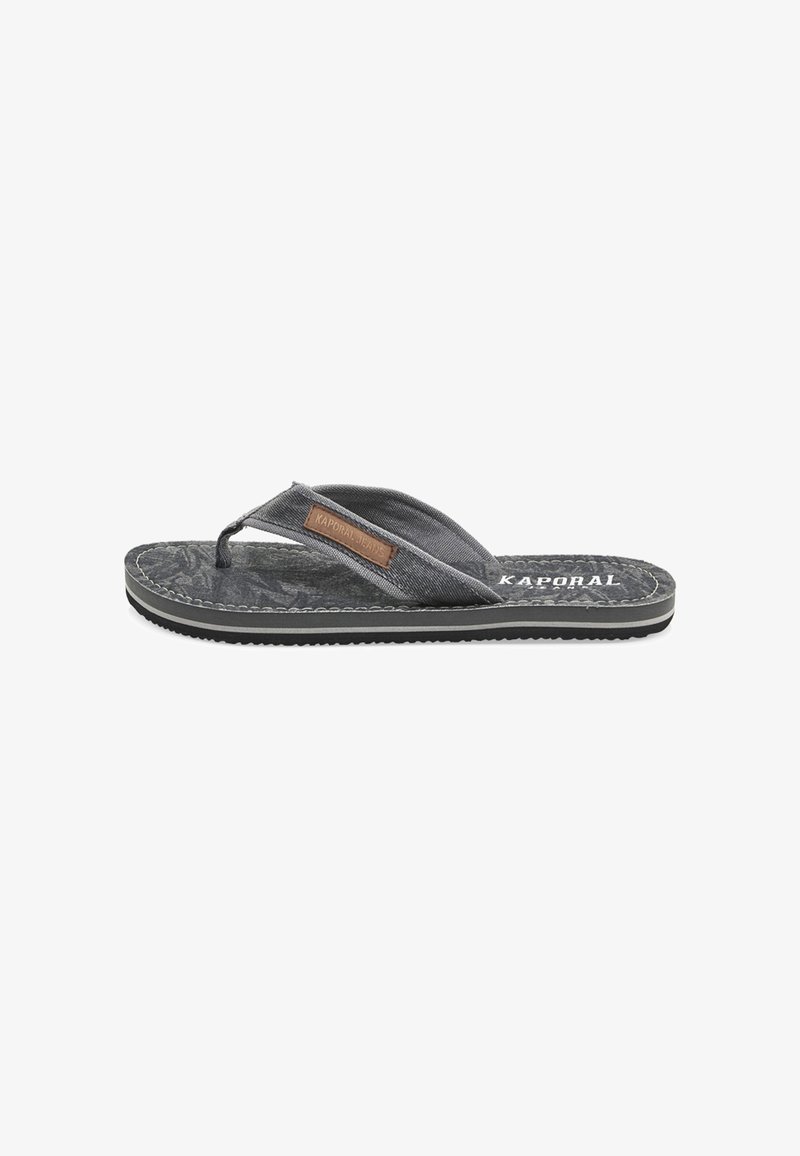 Gray flip-flop with textile strap, textured footbed, and black rubber sole. Kaporal Jeans logo displayed on the insole.