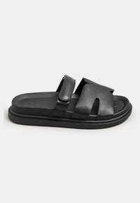 Yours Clothing Korolliset pistokkaat - black