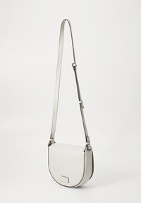 KARL LAGERFELD CIRCLE SADDLE PERFORATED - Borsa a tracolla - cement