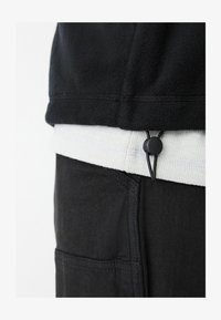 Nem kiválasztott, black