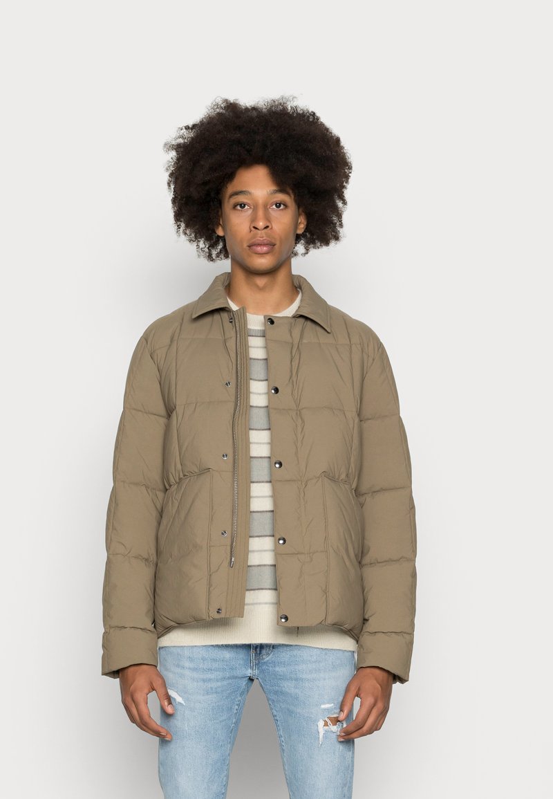 ARKET Casaco de inverno - khaki green