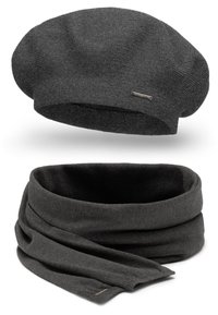 Unselected, dark grey