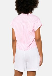 LolaLiza SHORT-SLEEVED - Button-down blouse - light pink