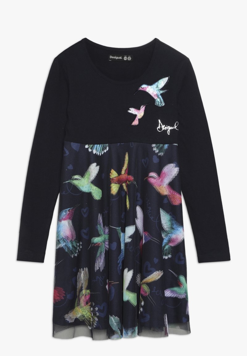Granatowa sukienka z długim rękawem z kolorowym nadrukiem kolibra na spódnicy i klatce piersiowej, z haftowanym logo "Desigual".