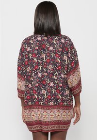 Koroshi Veste légère - red