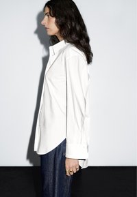 Massimo Dutti LONG BUTTONED - Camicia - white