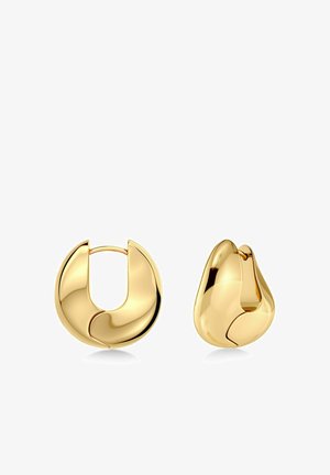 Poliruotų auksinių lankų auskarų pora su lygiomis, apvalintomis kraštinėmis, vienas parodytas iš priekio, kitas iš šono ant balto fono.