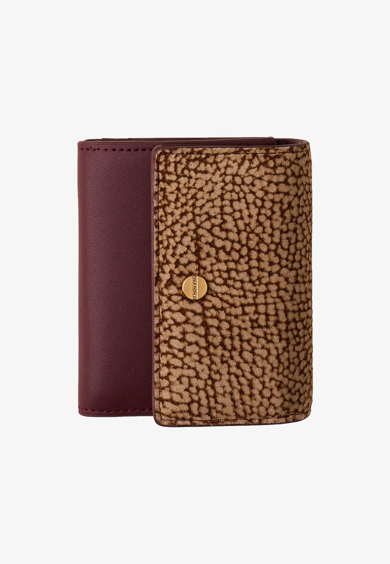 Kompakte Bi-Fold-Geldbörse aus kastanienbraunem Leder mit strukturiertem braunen Klappdeckel und kleinem runden goldenen Verschluss.