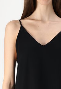 Selected Femme SLFEDITH STRAP MIDI DRESS - Laisvo kirpimo suknelė - black