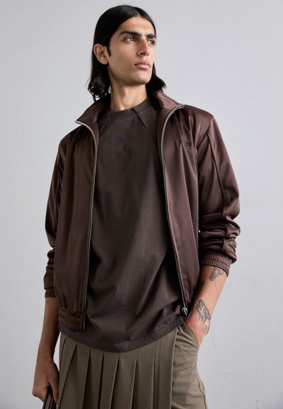 A-COLD-WALL* MILLBANK - Μπλουζάκι με στάμπα - brown