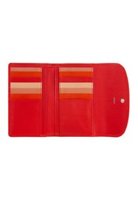 Portafoglio in pelle rossa con molteplici fessure per carte in diverse sfumature di rosso e arancione. Presenta una chiusura a scatto e una superficie liscia.