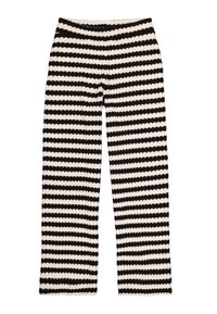 Zwart-witte gestreepte broek van een textuurstof, met horizontale strepen van gelijke breedte. Wijd uitlopende snit met een elastische tailleband.