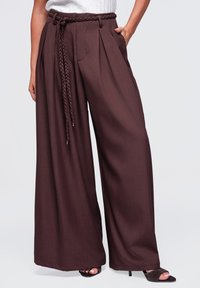 Non sélectionné, brown