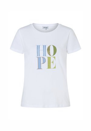 Weißes Kurzarmhemd mit dem Wort "HOPE" in großen, dekorativen blauen und grünen Buchstaben, die zentral auf der Vorderseite platziert sind.