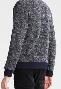 Sisley Stickad tröja - dark blue