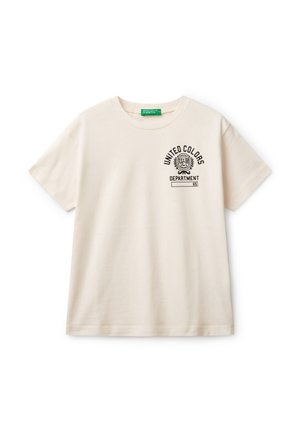 T-shirt in cotone color crema con maniche corte, caratterizzata da una stampa grafica nera con la scritta "United Colors Department" sul davanti.