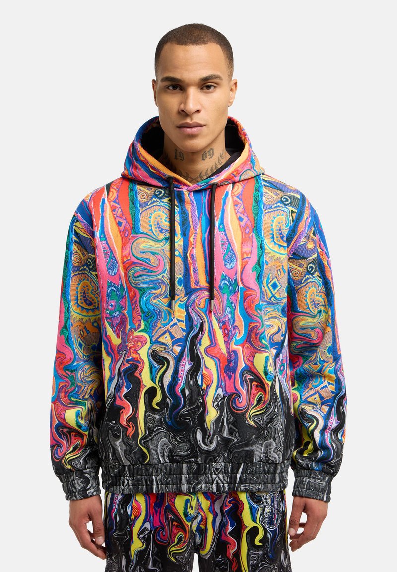 Kapuzensweatshirt aus leuchtendem, mehrfarbigem Stoff mit wirbelnden Mustern in Pink, Blau, Gelb und Schwarz. Zugbänder am Hals.