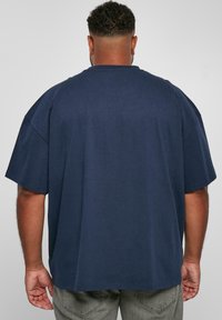 Urban Classics ULTRA HEAVY OVERSIZED  - Navadna majica - darkblue