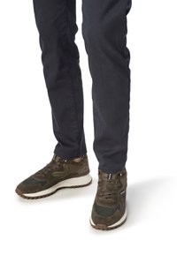 Floris van Bommel NOPPI - Sneakers basse - green