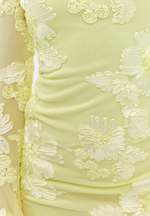 LOAVIES, WRAPPED IN MAGIC - Robe de soirée - structured   yellow light