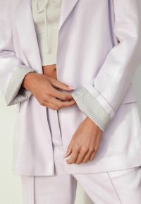 Next Blejzr - lilac purple