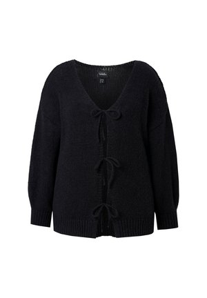 Sort strikket cardigan med en dyb V-udskæring, tre sløjfer fortil og ballonsæer. Teksturstof med ribbet nederkant.
