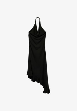 Robe noire à encolure licou avec décolleté drapé et ourlet asymétrique bordé de volants.