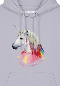 Lichtgrijze hoodie met een kleurrijke eenhoornafbeelding met een regenboogmanen, een roze T-shirt, en de tekst "FLASH THE UNICORN" in een cirkelontwerp.