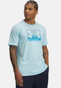 Under Armour - BOXED - Sports T-shirt - stream Thumbnail Image 1