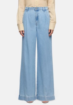 WIDE FIT PLEATED - Wide leg - light blue