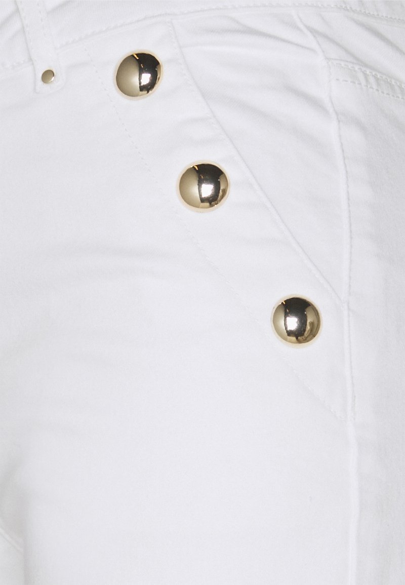 Morgan SHANA Shorts vaqueros white/crema -