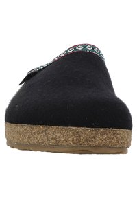 Haflinger en slippers Grizzly Michl