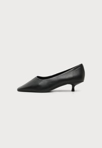 Sélectionné, triple black