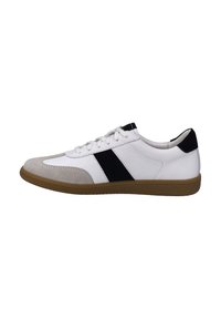 Weiße Sneaker mit schwarzen Akzenten und grauem Wildlederzeh. Verfügt über eine strukturiere Gummi-Außensohle und klassisches Schnürdesign. Obermaterial aus glattem Leder.