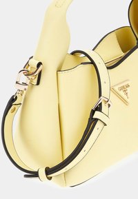 Guess IWONA - Handbag - gelb