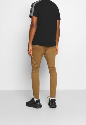 Chino - brown