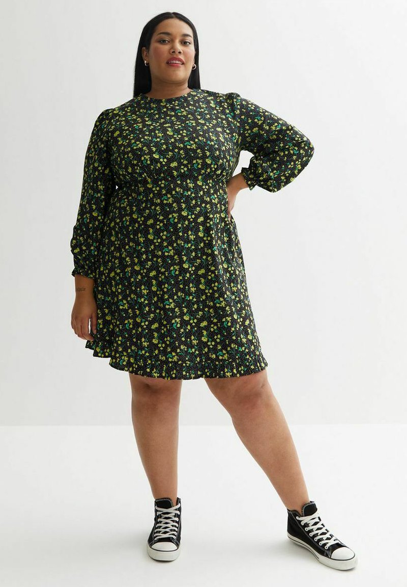 New Look Curves Jurk zwart