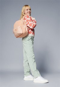 Calvin Klein Jeans TEDDY MEDIUM BACKPACK UNISEX - Zaino - pink sand