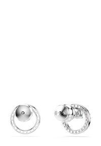 Boucles d'oreilles en argent avec un design de boucle circulaire à finition lisse, ornées de petits cristaux transparents autour des bords.