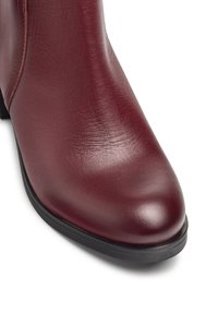 Yokono Botines bajos - burdeos