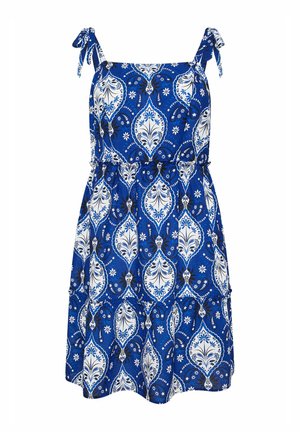 Blå ærmeløs sommerkjole med hvidt og sort blomster-paisleymønster og bundne skulderstropper.
